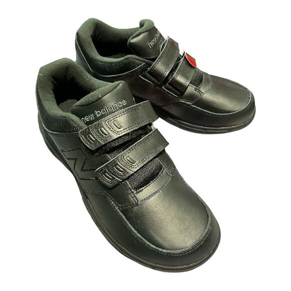 New‎ Balance Black 813 Sneaker size 7 Men’s  Hook & Loop Closure New - Picture 1 of 4